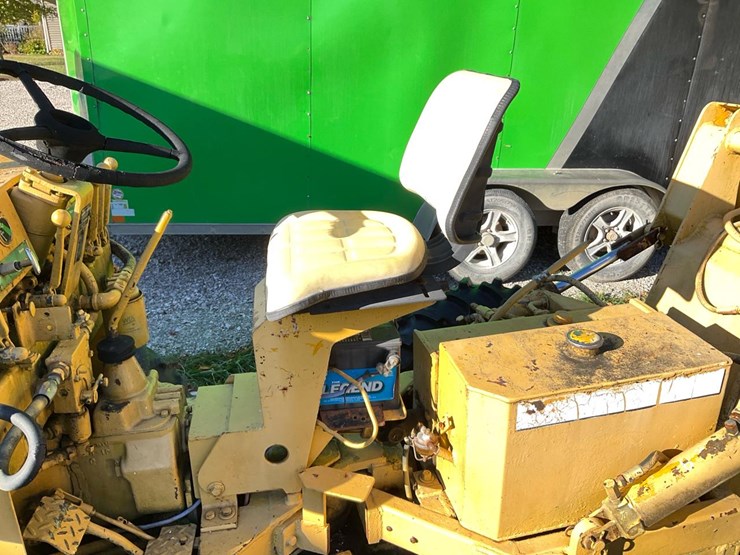 #1365-•-vermeer-m-460-ride-on-trencher-image-18