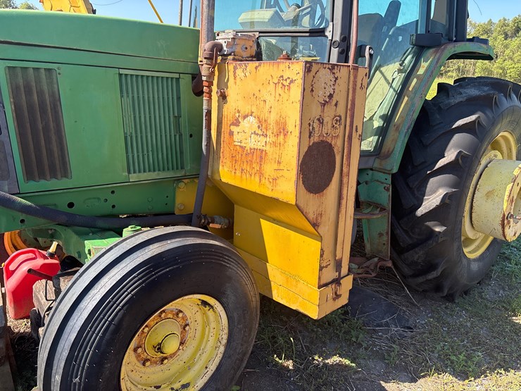 #115-•-john-deere-tractor-with-side-cutter-image-12