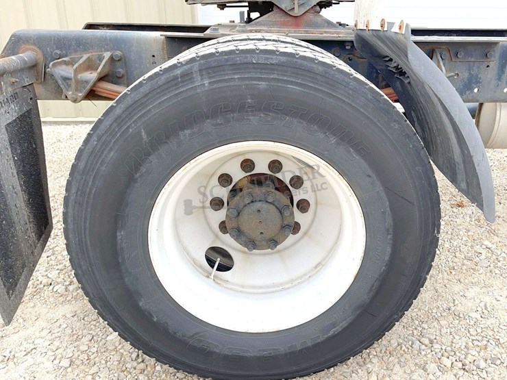 2003-international-durastar-4400-image-26