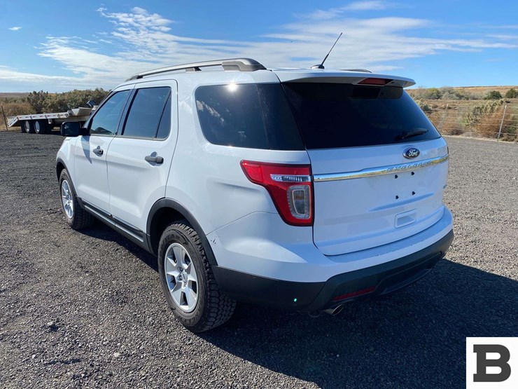 2013-ford-explorer-image-4