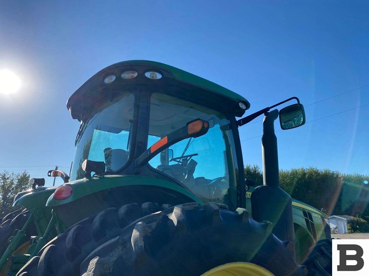 2011-john-deere-8285-tractor-image-37