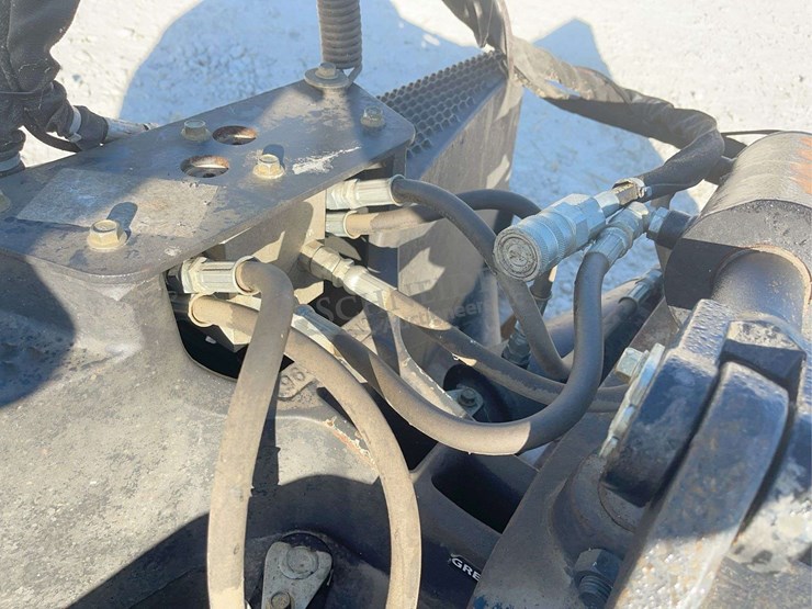 john-deere-8-image-13