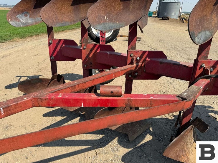 watts-5-bottom-plow-image-28