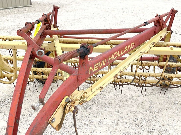 new-holland-256-image-10