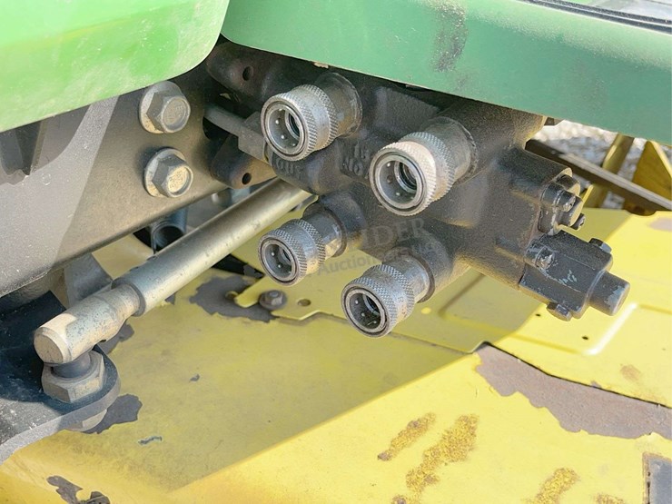 john-deere-425-image-30