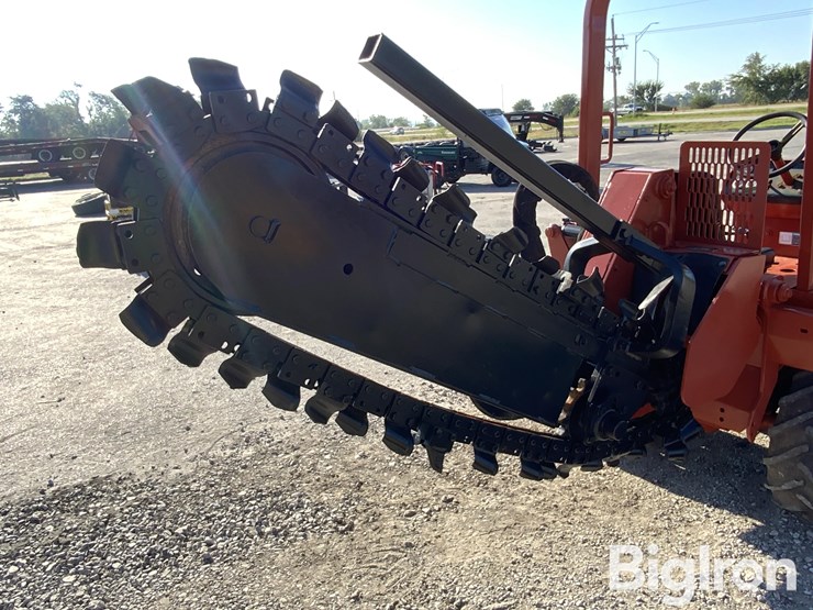 2000-ditch-witch-3700dd-image-18