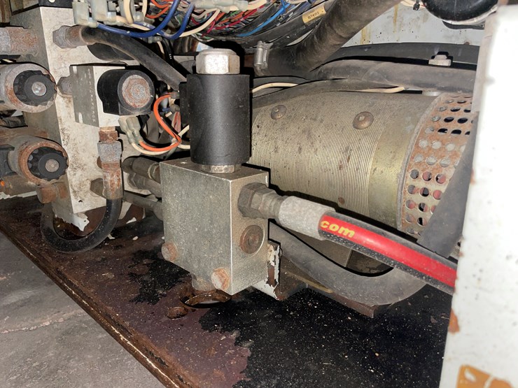 #1382-•-19'-scissor-lift-(f)-image-29