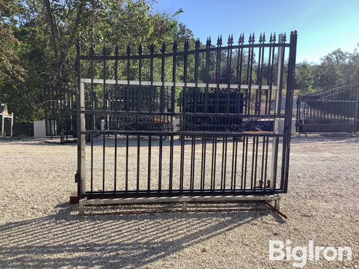 115"-steel-gates-image-4