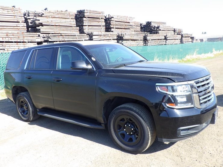 2020-chevrolet-tahoe-image-2