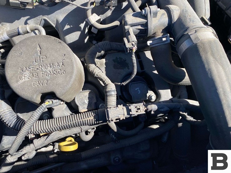 2018-ford-explorer-image-30