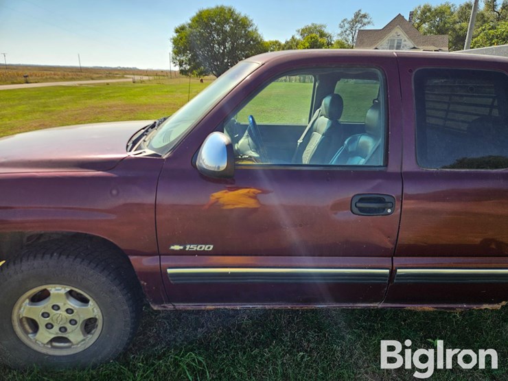 1999-chevrolet-silverado-image-18