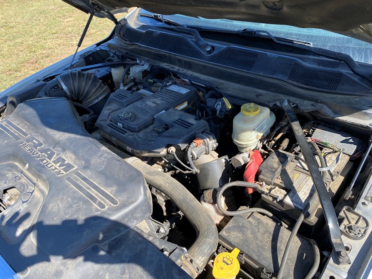 #19-•-#117-•-2020-ram-5500-rolloff-truck-image-38