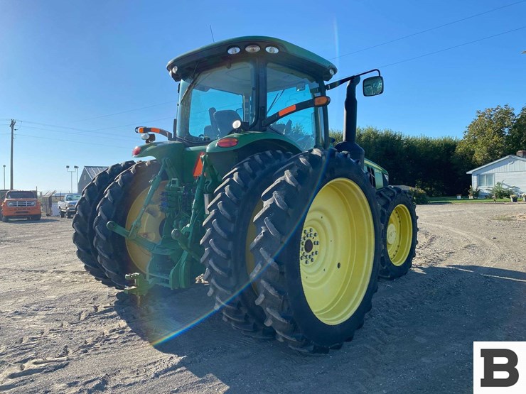 2011-john-deere-8285-tractor-image-5