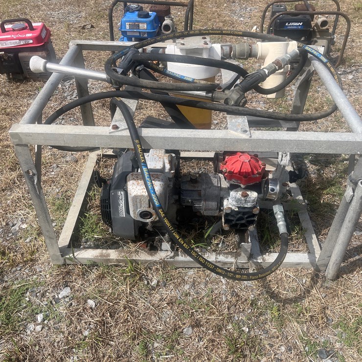 #191 • SKID MOUNTED PRESSURE WASHER WITH HOSE