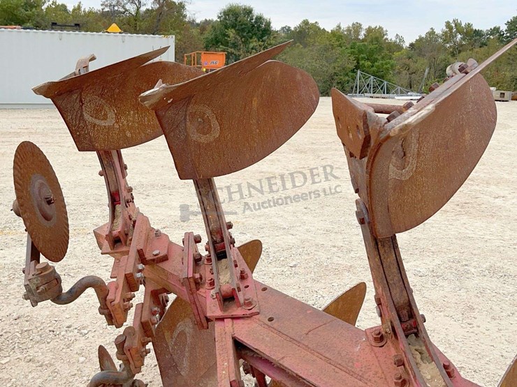 international-642-image-12