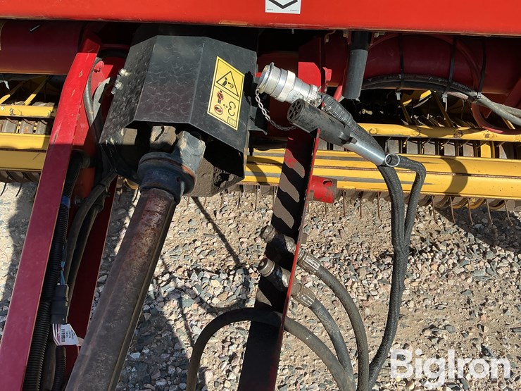 2014-new-holland-roll-belt-560-image-12