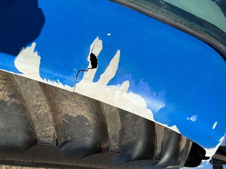 2010-new-holland-t5060-image-55