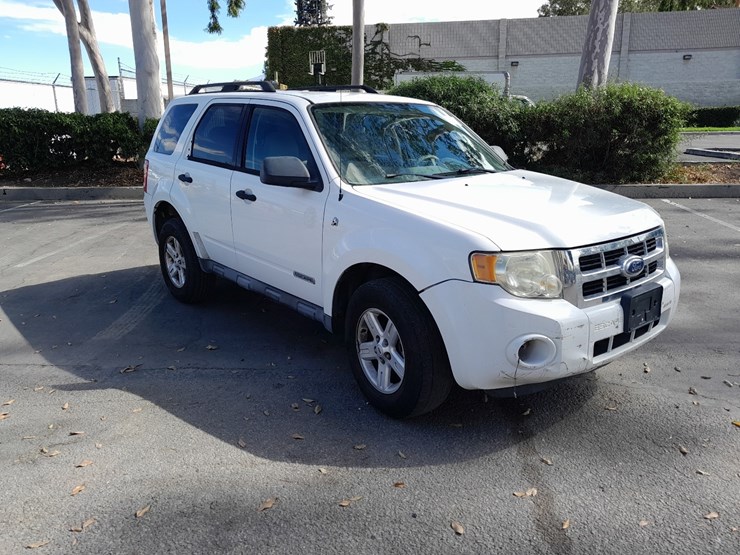 2008-ford-escape-image-1