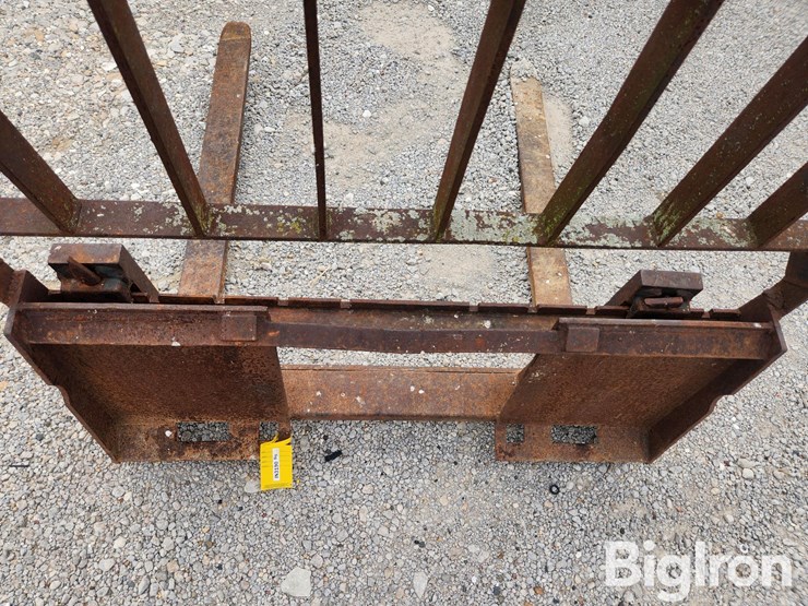 48"-pallet-forks-image-13