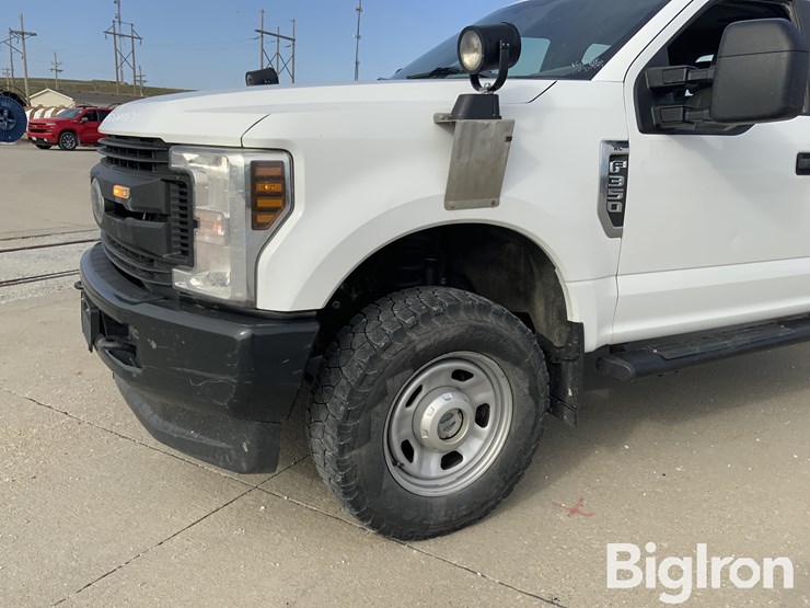 2019-ford-f350-xl-image-14
