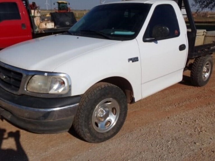 2000-ford-f150-xl-image-1