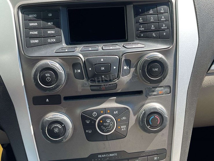 2013-ford-explorer-image-40