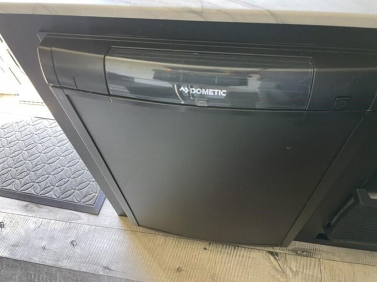 2021-keystone-18'-springdale-mini-travel-trailer-image-20