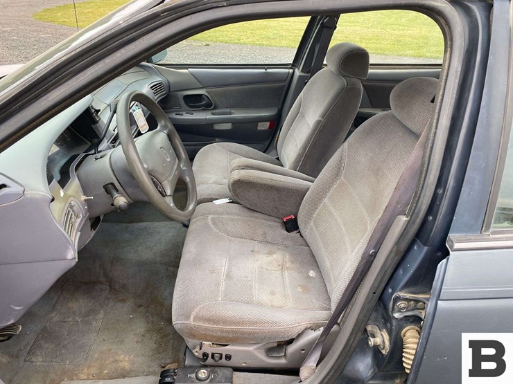 1994-mercury-sable-sedan-image-19