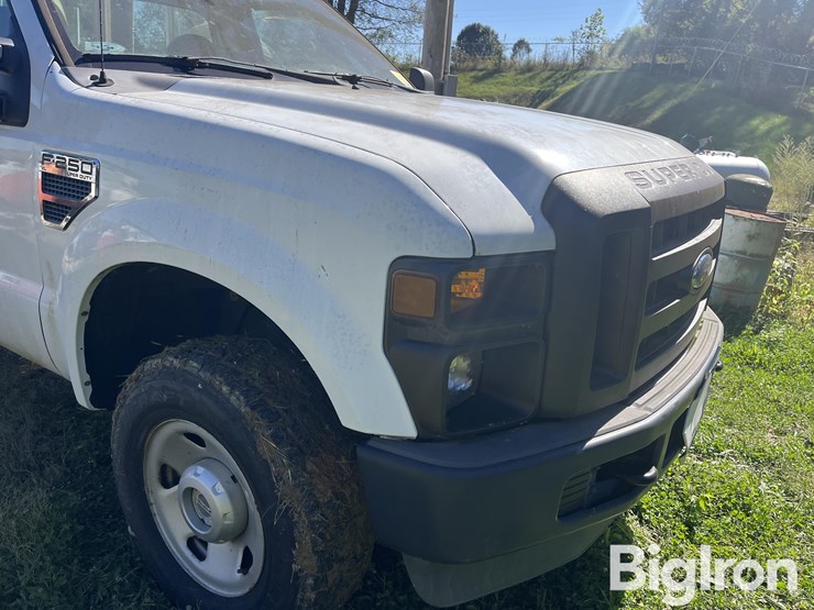 2009-ford-f250-xl-image-15