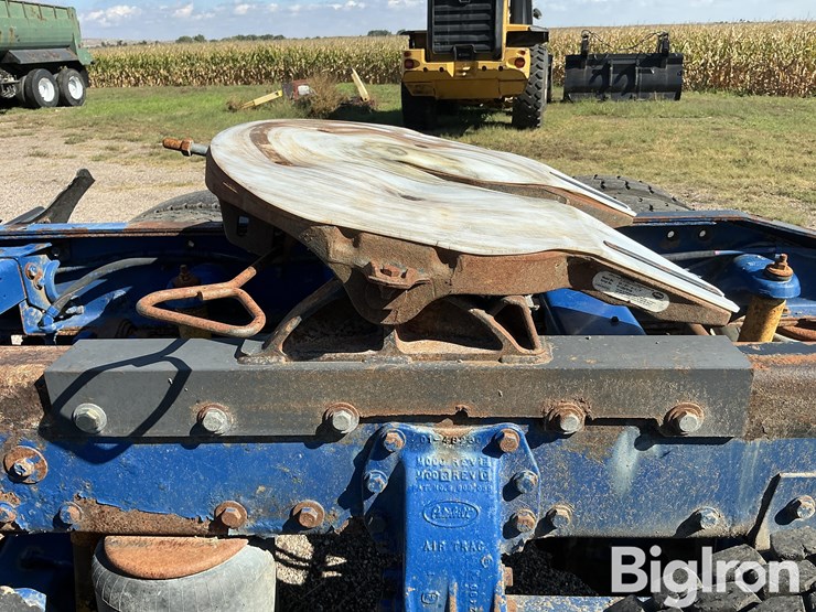 2001-peterbilt-378-image-9