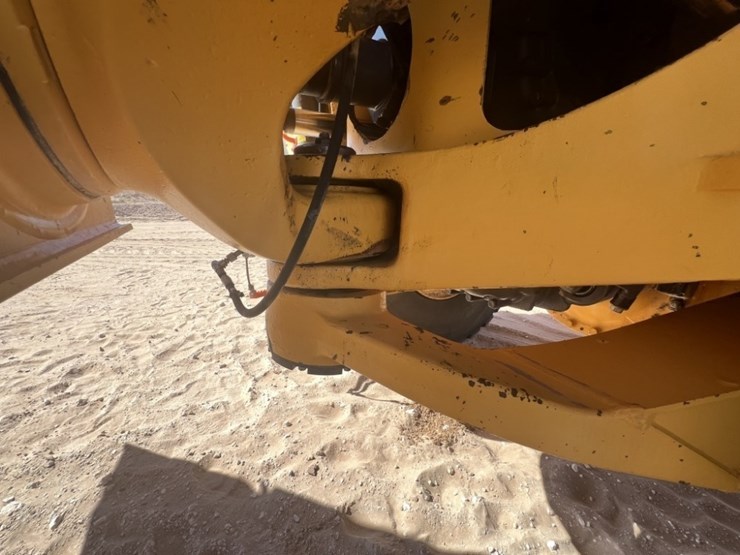 2020-volvo-a60h-image-40