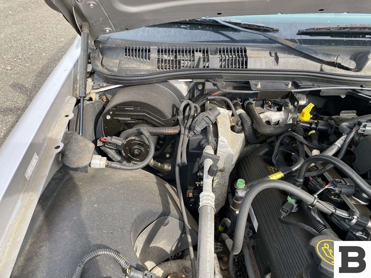 2005-ford-crown-victoria-sedan-image-27