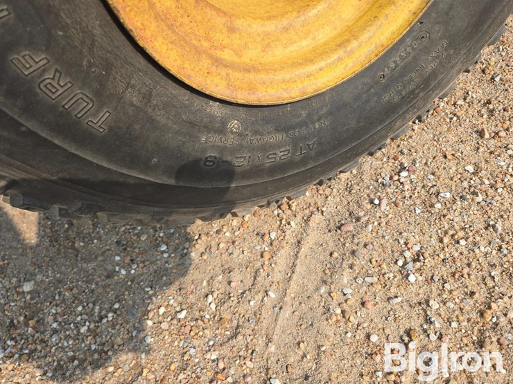 john-deere-amt-600-5-wheel-utv-image-17