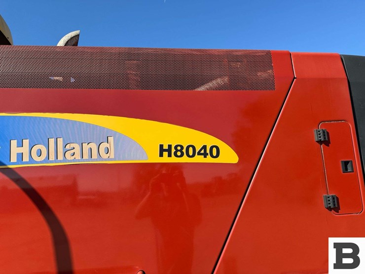 new-holland-h8040-image-27