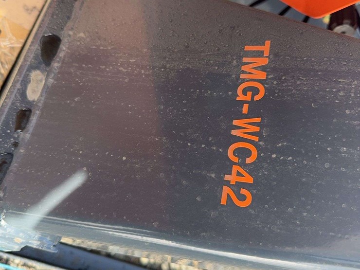 tmg-tmg-wc42-sub-compact-wood-chipper-image-5