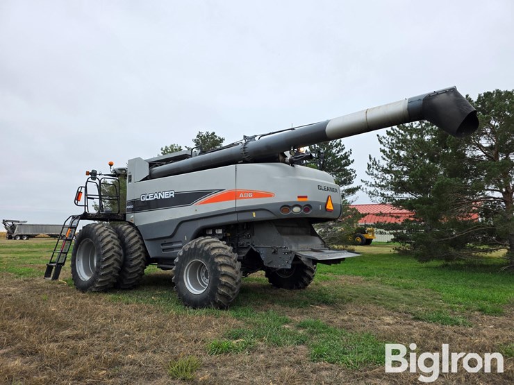 2008-gleaner-a86-image-7