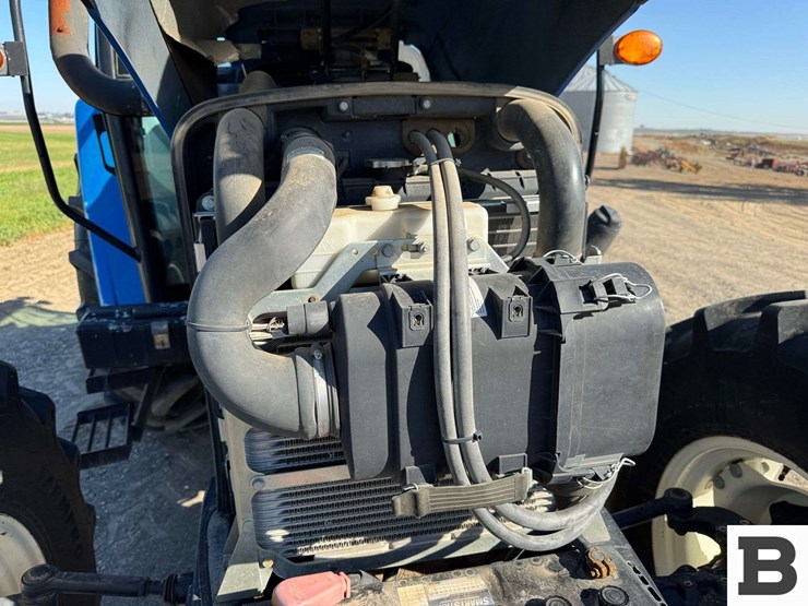 2010-new-holland-t5060-image-45