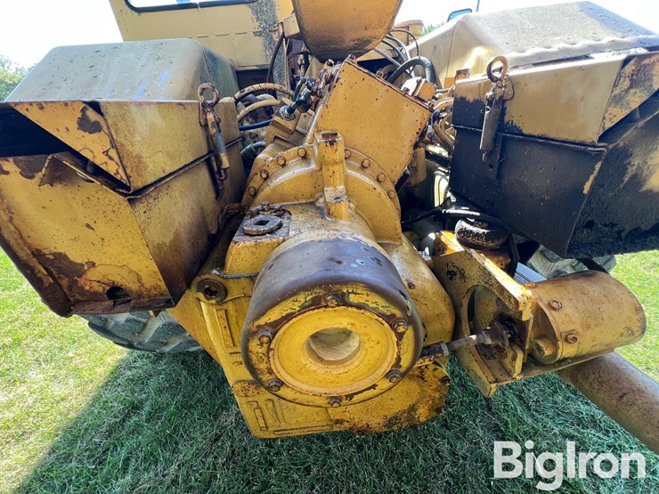 1981-caterpillar-613b-image-9