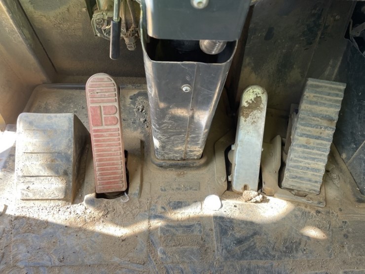 2012-komatsu-hd605-7-image-26