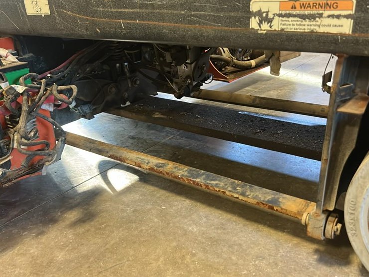 2018-jlg-1932r-image-25