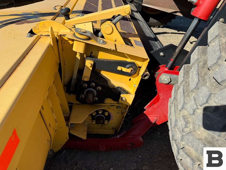 2013-new-holland-h8080-image-19