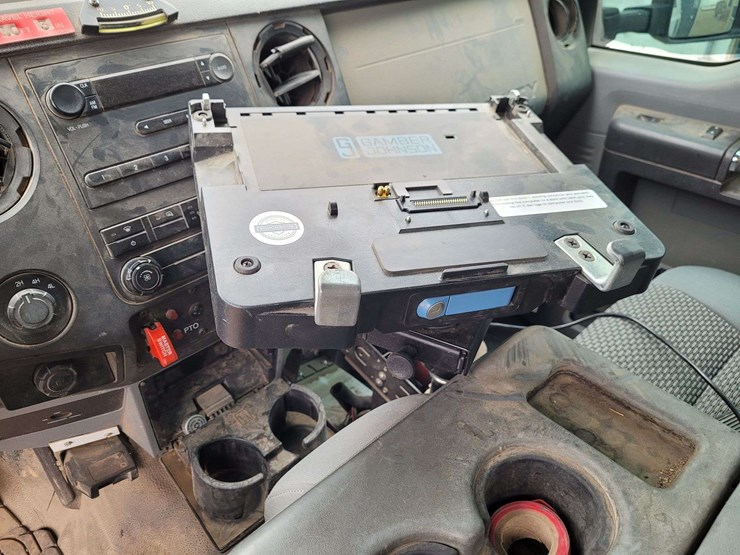 2016-ford-f550-image-10