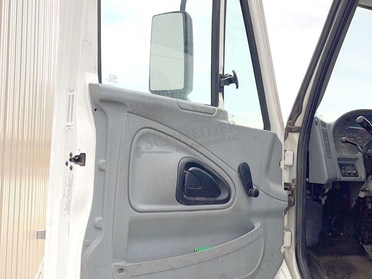 2007-international-durastar-4400-image-40