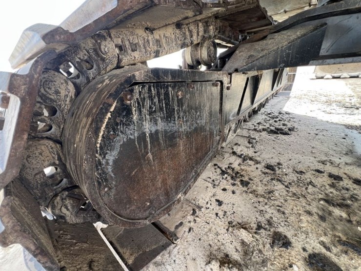 2018-deere-670g-lc-image-25