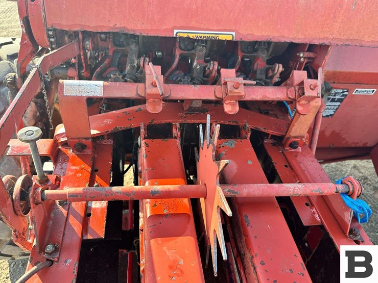 new-holland-515-image-42