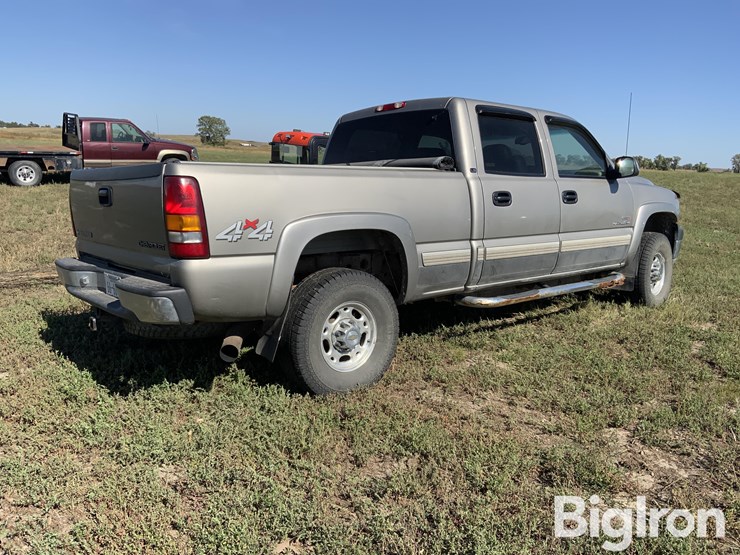 2002-chevrolet-silverado-2500-image-5