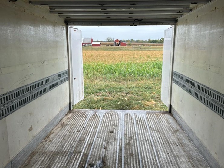 #2250-•-johnson-enclosed-trailer-image-12