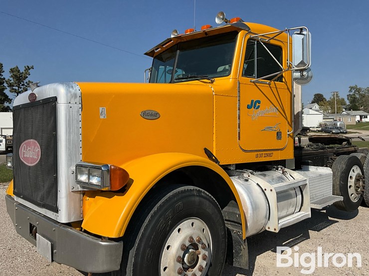 1992-peterbilt-357-image-9