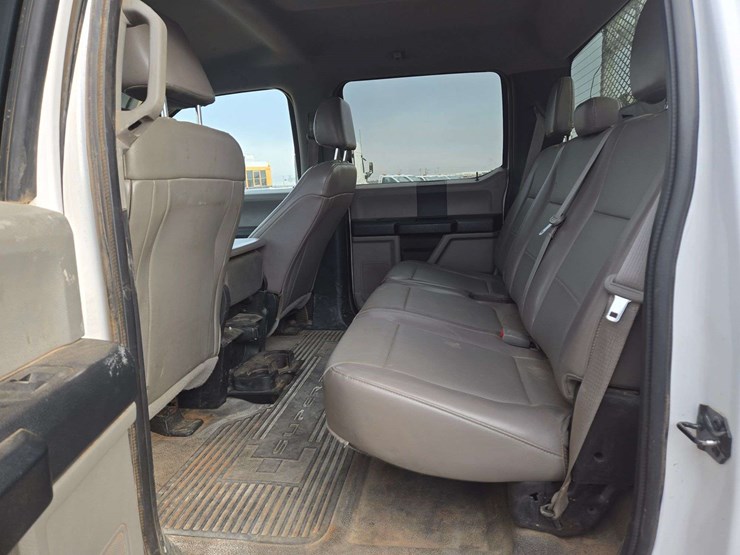 2018-ford-f350-image-13