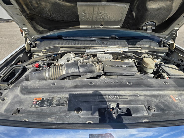 2017-gmc-sierra-3500-image-41